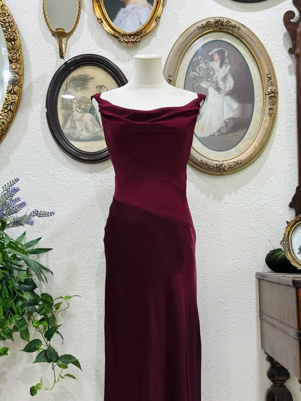Windsor Off-Shoulder Burgundy Maxi Dress - Picture 10 of 13